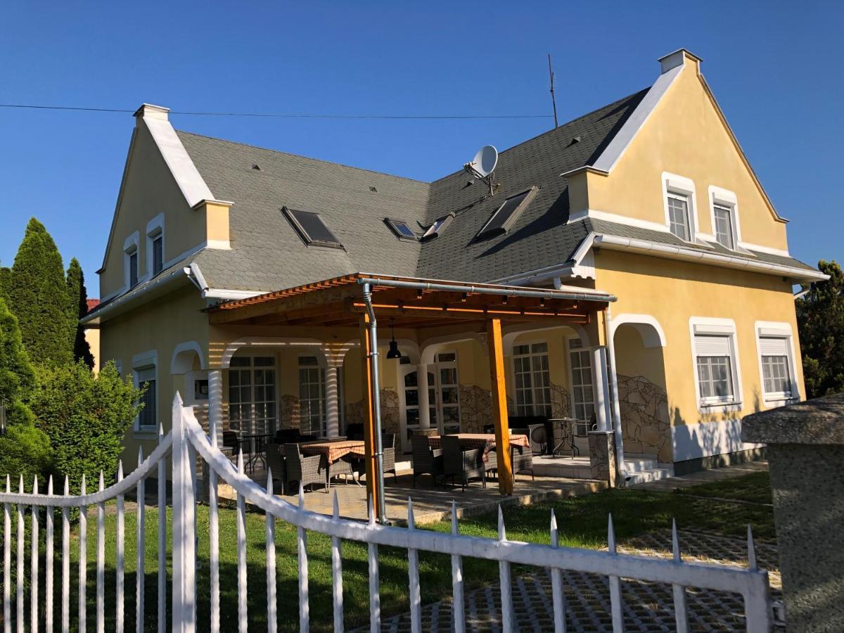 Pacsirta Apartman Ленти Экстерьер фото
